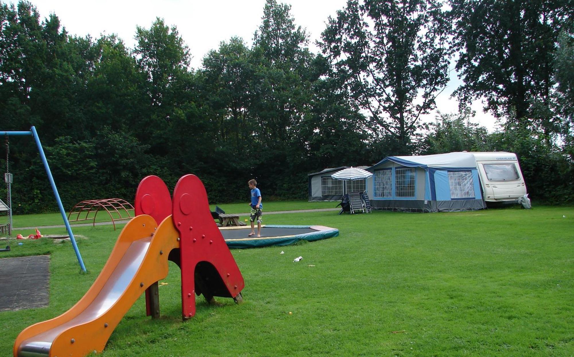 Safaritent at Camping de Breede Warffum Buitenkant foto